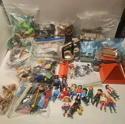 LARGE LOT OF VINTAGE PLAYMOBIL 175+ FIGURES ACCESSORIES 1990'S