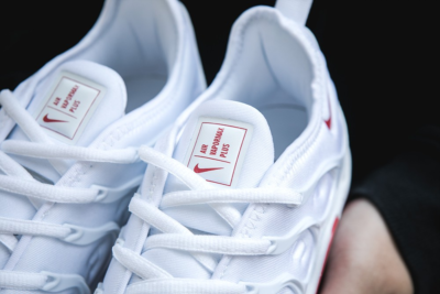 all white vapormax tn