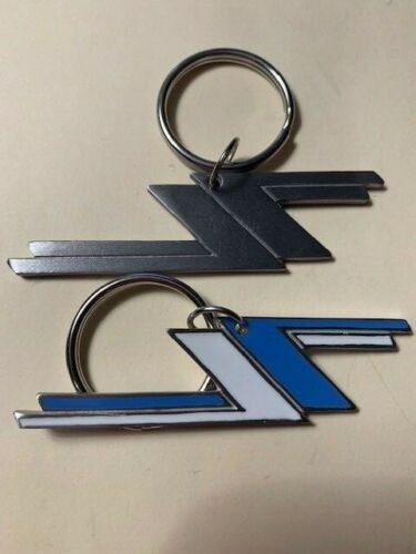 Set of 2 ZZ Top Key Chain Baby Blue and White and Plain Silver Solid Metal 3 1/4 - Picture 1 of 4
