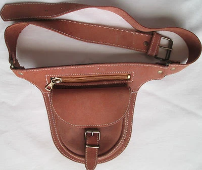 -AUTHENTIQUE sac banane  daim suédé en parfait état  bag - Photo 1/4