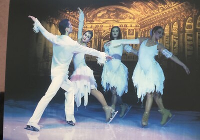 HOT ICE SOUVENIR BILDPROGRAMM, Die mächtigste Eisshow der Welt