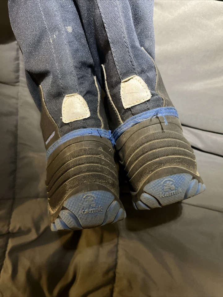 Bota de nieve Kamik para niños - talla 4, azul Foto 4 de 4