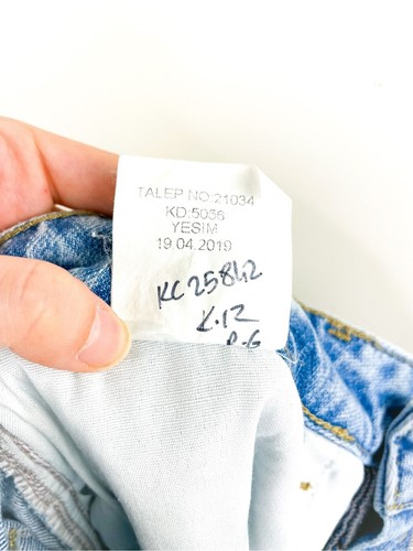 Strom Denim Vintage Straight Leg High Waist Raw Hem Jeans - 第 10/10 張圖片