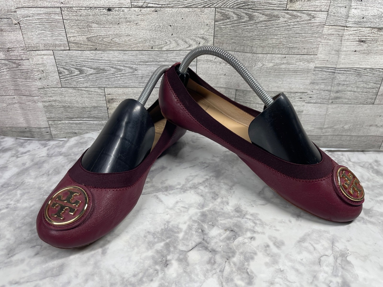 Tory Burch Ballet Flats Women 9M Caroline Shoes Red Gold Leather Stretch Loafers