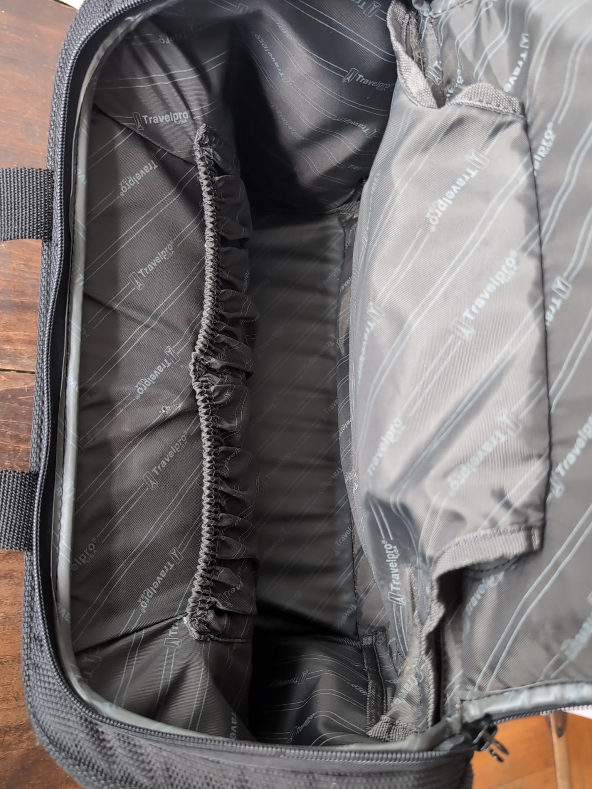 Travel Pro FlightPro 2 Wheeled Duffle Bag Carry-On Luggage Bag 16x8x12” Black