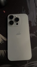 iPhone 15 Pro 128GB Titangrau 87%  Batterie Display Schaden