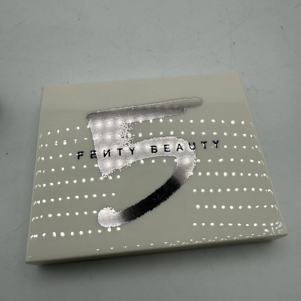 Paleta de Sombras Fenty Beauty Snap Shadows Mix & Match (5 PEACH) Nova na Caixa - Imagem 2 de 4