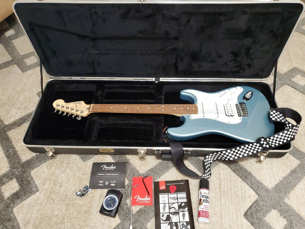 fender stratocaster mexio メタリックブルー Fender Mexico Standard Stratocaster Lake Placid Blue