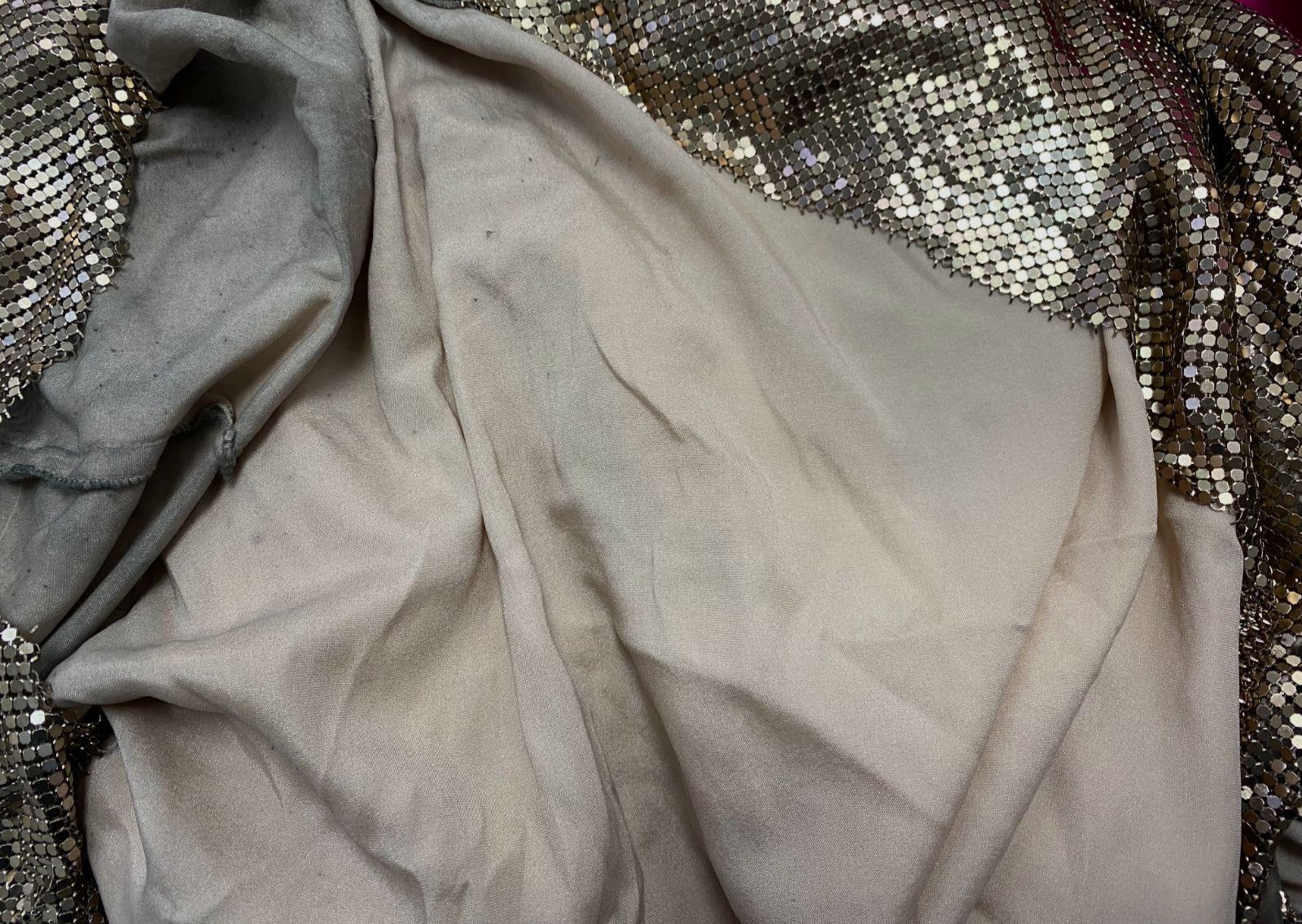 $7900 Tom Ford Women's Gold Silk Metallic V-Neck Blouse Top Size IT40/US4 image 4
