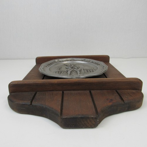 1776 Continental Soldier Plate With Wooden Wall Mount Decor Vintage - Imagen 7 de 10