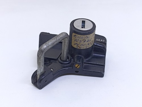 Cerradura de asiento Yamaha RS100 RS125 RD125DX RDX125 XS650 NUEVO DE STOCK - Imagen 7 de 7