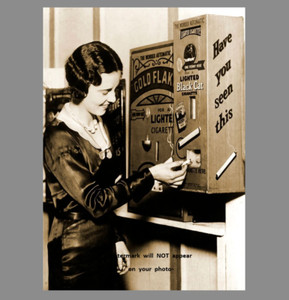 ebay cigarette vending machine ANTIQUE ART DECO ERA ORIGINAL VINTAGE cigarette vending machine 1970s The