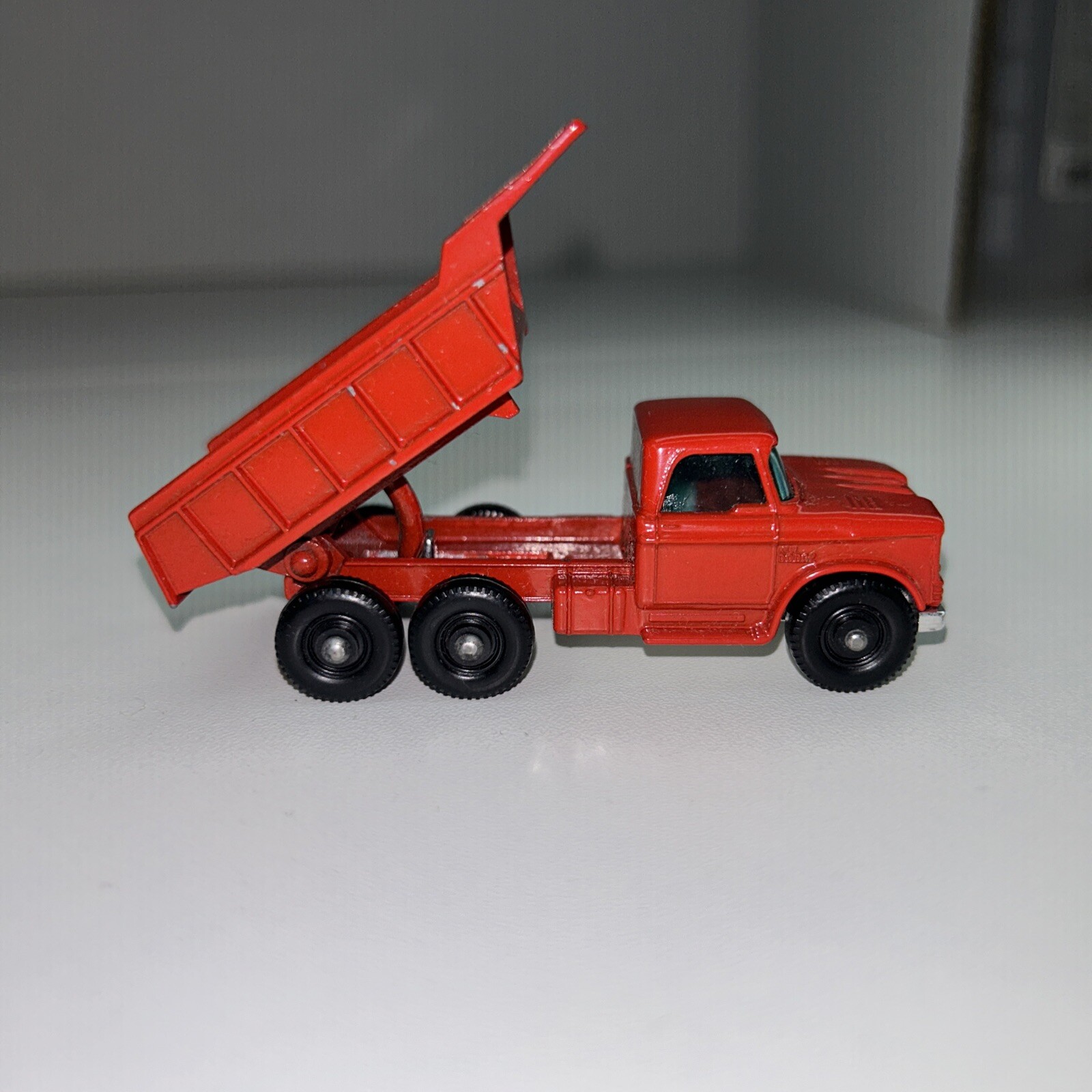 Picture 1 of 6