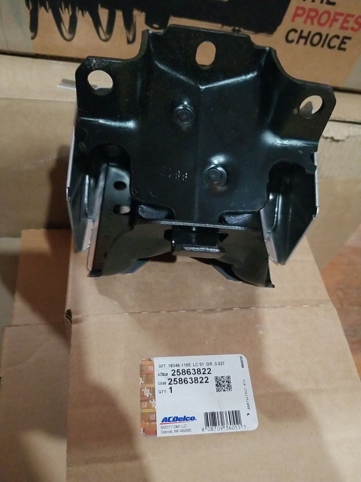 AC Delco 25863822 Right Side Motor Mount Mountain New OEM Chevy 