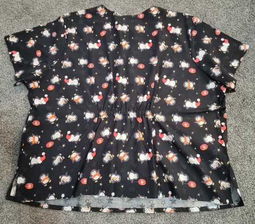 Sanibel Scrubs Women’s Scrub Top Christmas Black Penguin V-Neck Pockets Size 4XL - Picture 5 of 5