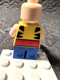 LEGO Wolverine Short Legs Minifigure 76073 Marvel X-Men Avengers Minifig