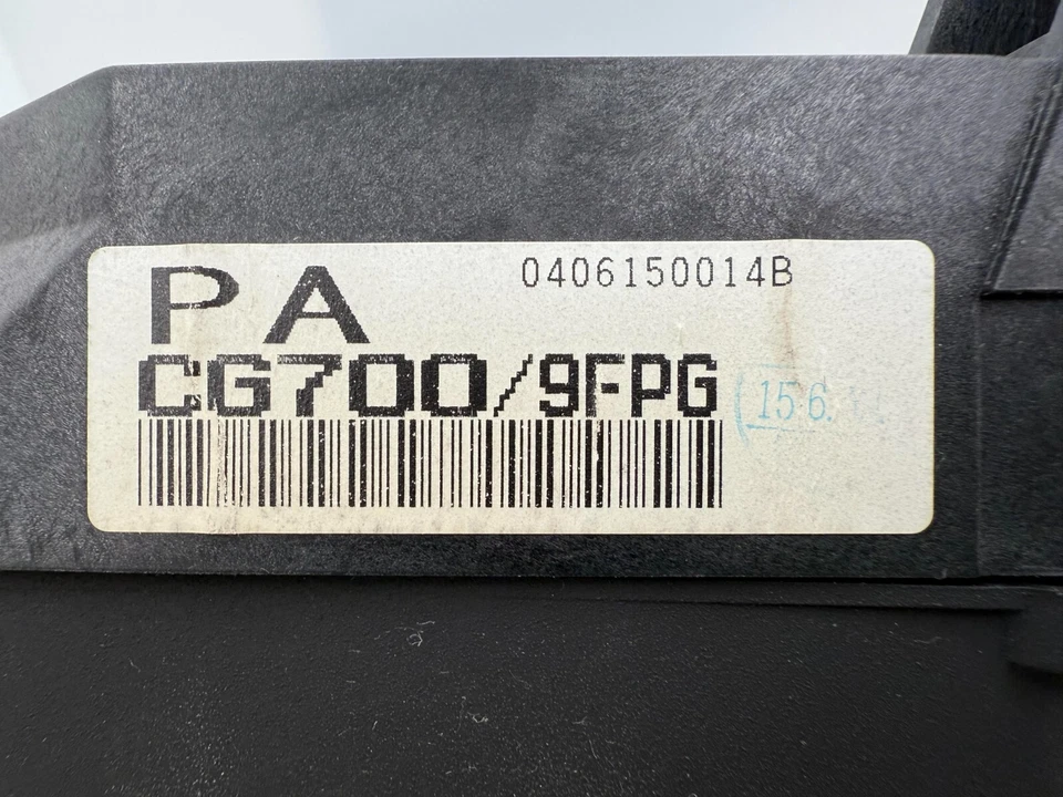 * Cuadro de instrumentos velocímetro Infiniti FX SEIRES 2004 2,5 L 102.157 millas Foto 3 de 3