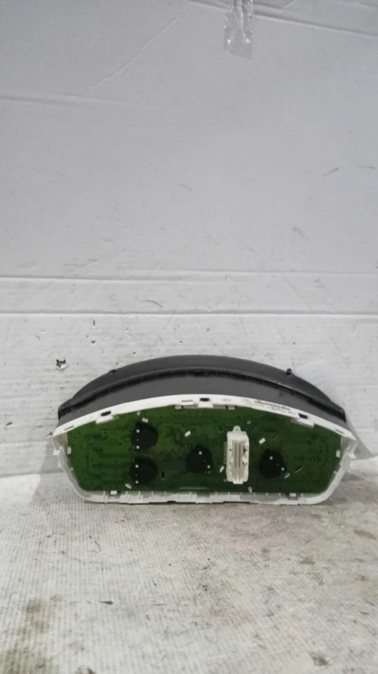 Medidor de velocímetro usado serve: 2011 Mitsubishi Endeavor MPH grau A - Imagem 2 de 4