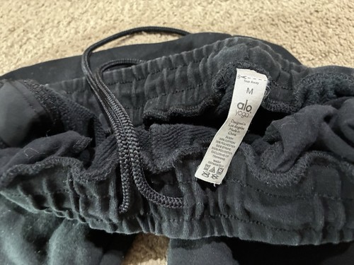 ALO Yoga Courtside Tearaway Snap Button Sweatpants Women Sz Medium Black Pockets - Picture 5 of 13