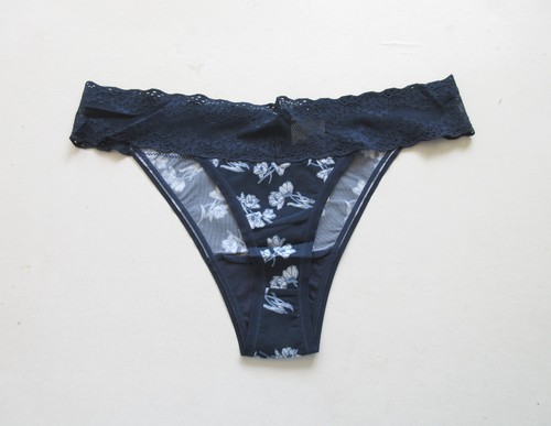 Natori Bliss Perfection One Size Thong 750092 MSRP $18.00 - $20.00 NWT - Picture 56 of 57