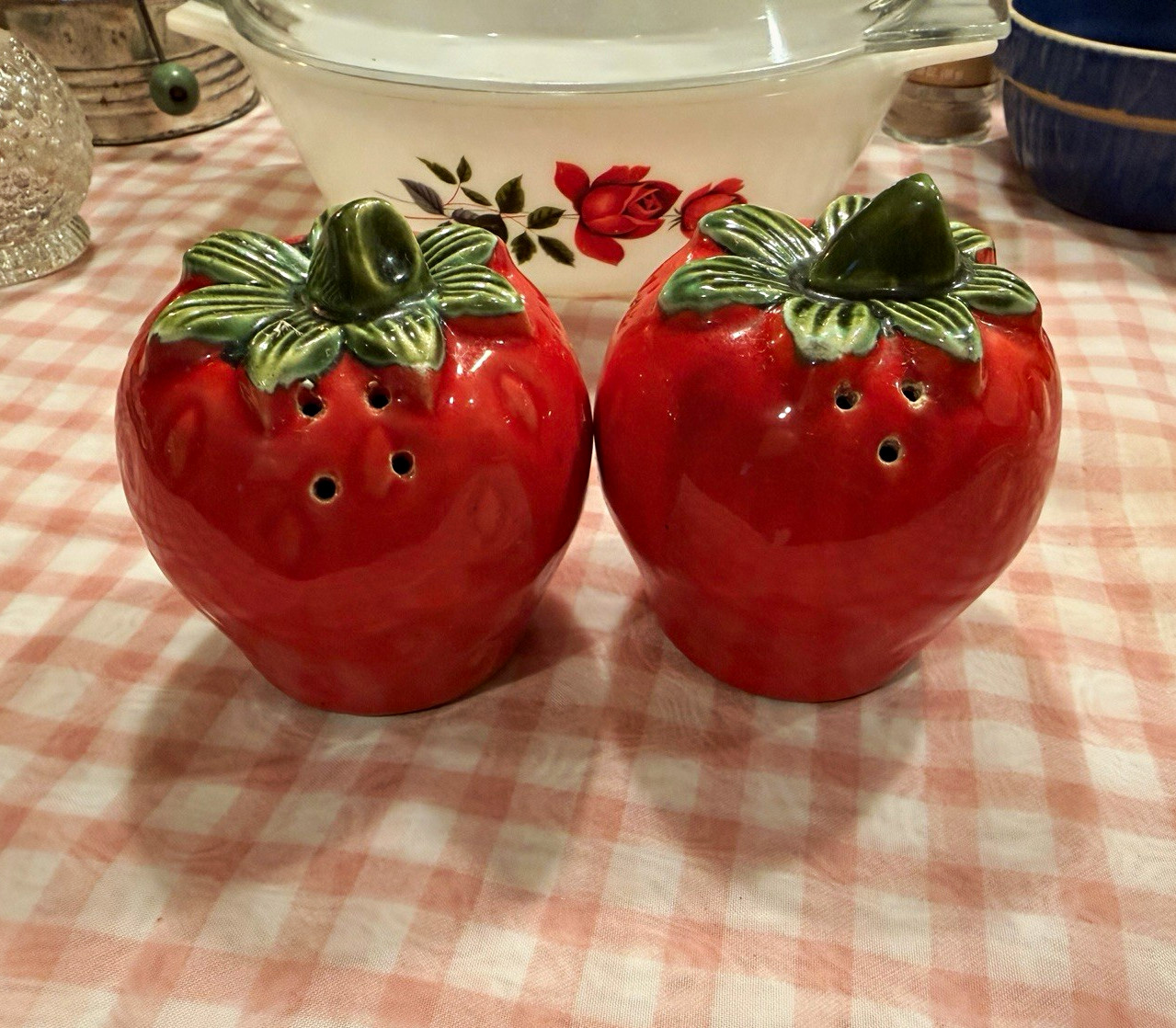 Vintage strawberry ceramic salt and pepper shakers, farmhouse cottagecore