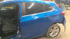 Used Rear Left Door Assembly Rear Side Fits 2019 Chevrolet Cruze Vin B 4th Digi Used Rear Left Door Assembly Rear Side Fits 2019 Chevrolet Cruze Vin B 4th Digi