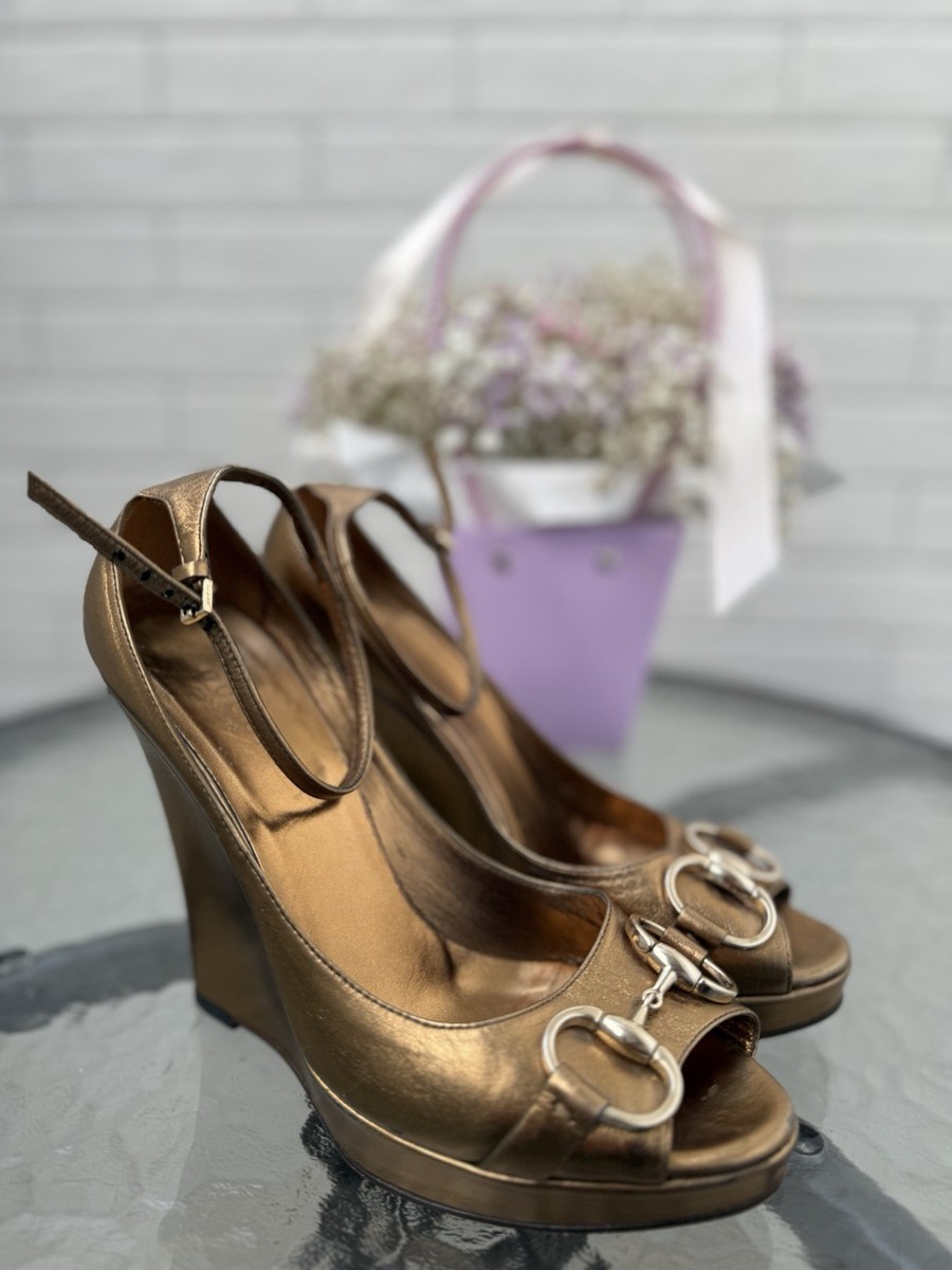 Gucci Metallic Gold Leather Horsebit Wedge Platform Ankle Strap