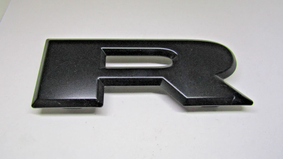 19-23 RAM 2500 3500 4500 5500 GRILLE EMBLEM NAME PLATE 68358570AA Matte Black - Image 3 of 4