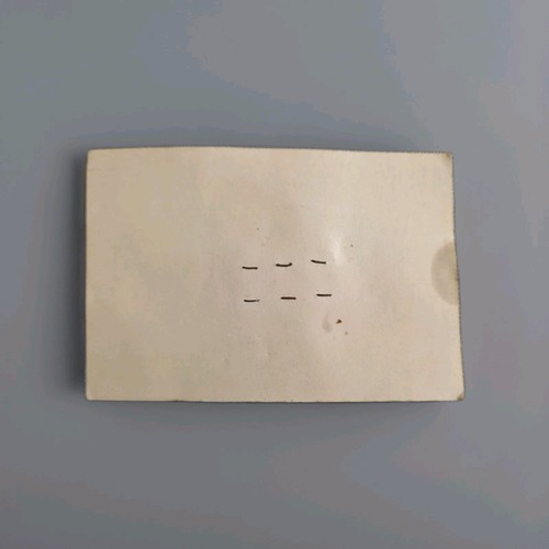 Vintage La Mode 2-Hole Buttons Yellow Little Darling Buttons Card 7.1mm 6 PCS - Picture 2 of 3