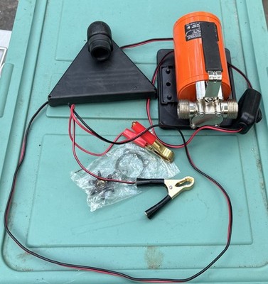 Vector Water Transport Pump Model 7X50012, 12Volt DC, 1/10 HP, 13A, 330 G/M