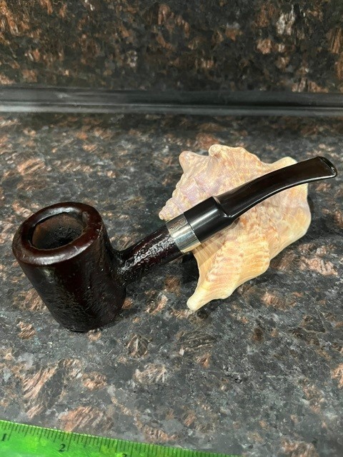 Hunter JIV tobacco pipes estate