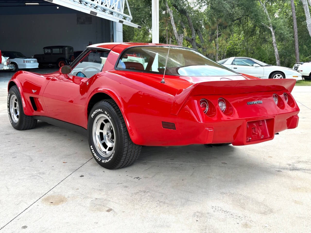 1978 Red Chevrolet Corvette   | C3 Corvette Photo 9