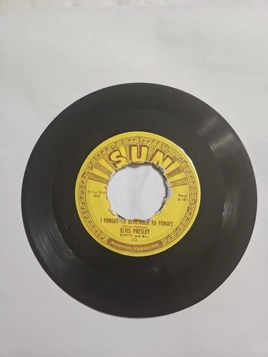 Elvis Presley: SUN 7" 45 223 Mystery Train / I Forgot  To Remember Record Vinyl