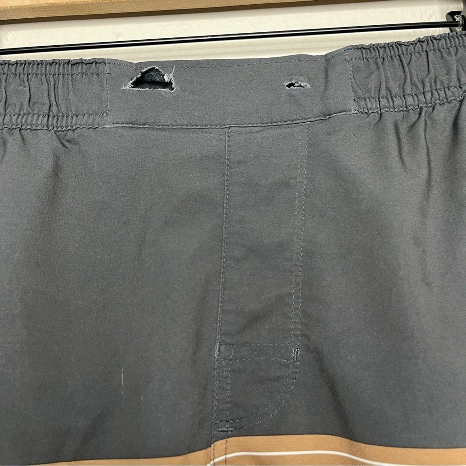 vuori trail stripe coolmax liner elastic waist shorts