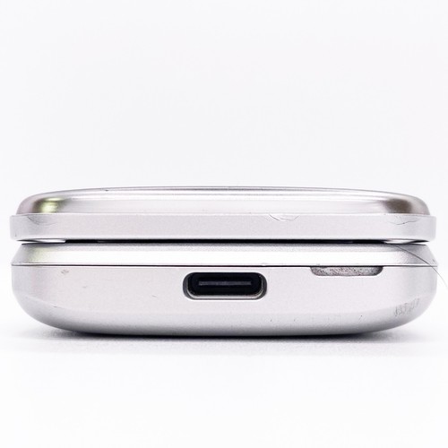 KYOCERA 902KC Silver DIGNO KEITAI 3 ANDROID FLIP PHONE UNLOCKED Japan 1DayShip - Picture 3 of 8
