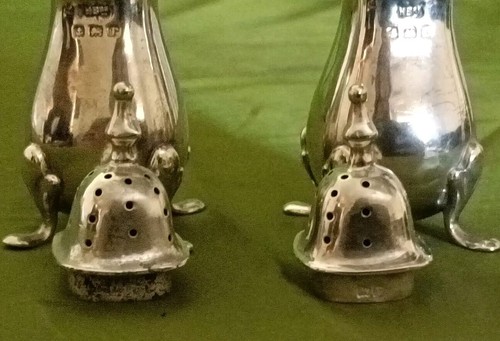 Antique HARDY BROTHERS Silver Salt And Pepper shakers Birmingham England 1916 - Picture 6 of 13