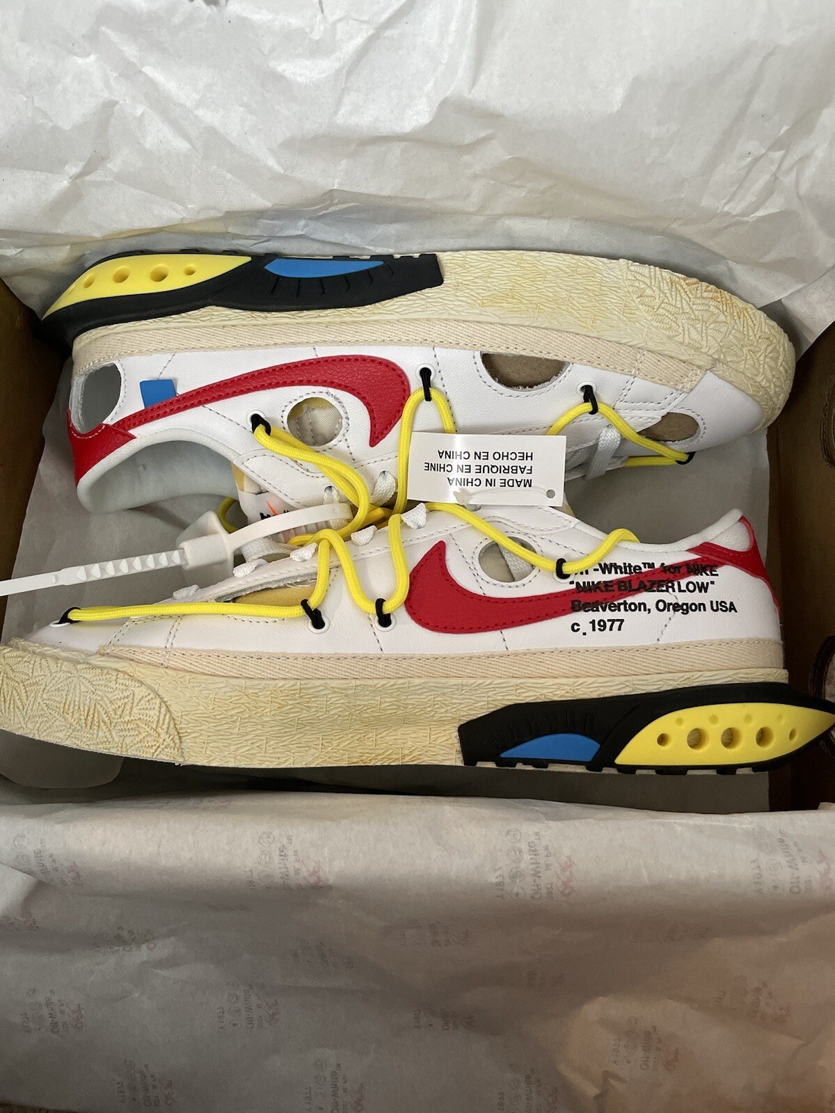 OFF WHITE X NIKE Taglia 7 Nike bianco sporco x blazer bianco basso rosso università