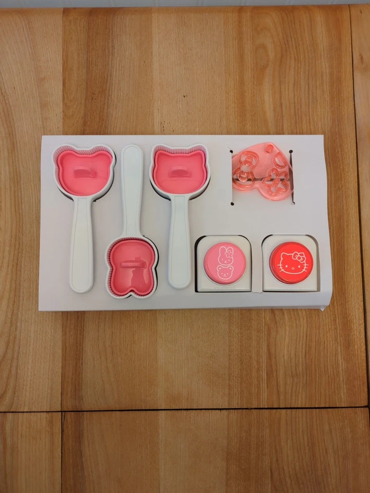 Kit de molde de arroz Hello Kitty Onigiri Foto 4 de 4