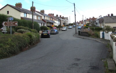 Foto 6x4 SW-Seite von Harbour Village, Goodwick von der Spitze des New Hill.  c2015