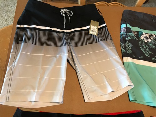 new Men's Board Shorts - Goodfellow & Co - choice of Sizes & colors 10" inseam - Picture 8 of 22