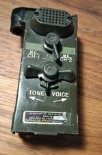 VIETNAM WAR ERA USA ARMY FIELD RADIO WALKIE TALKIE MILITARY RADIO PRT-4A (parts)