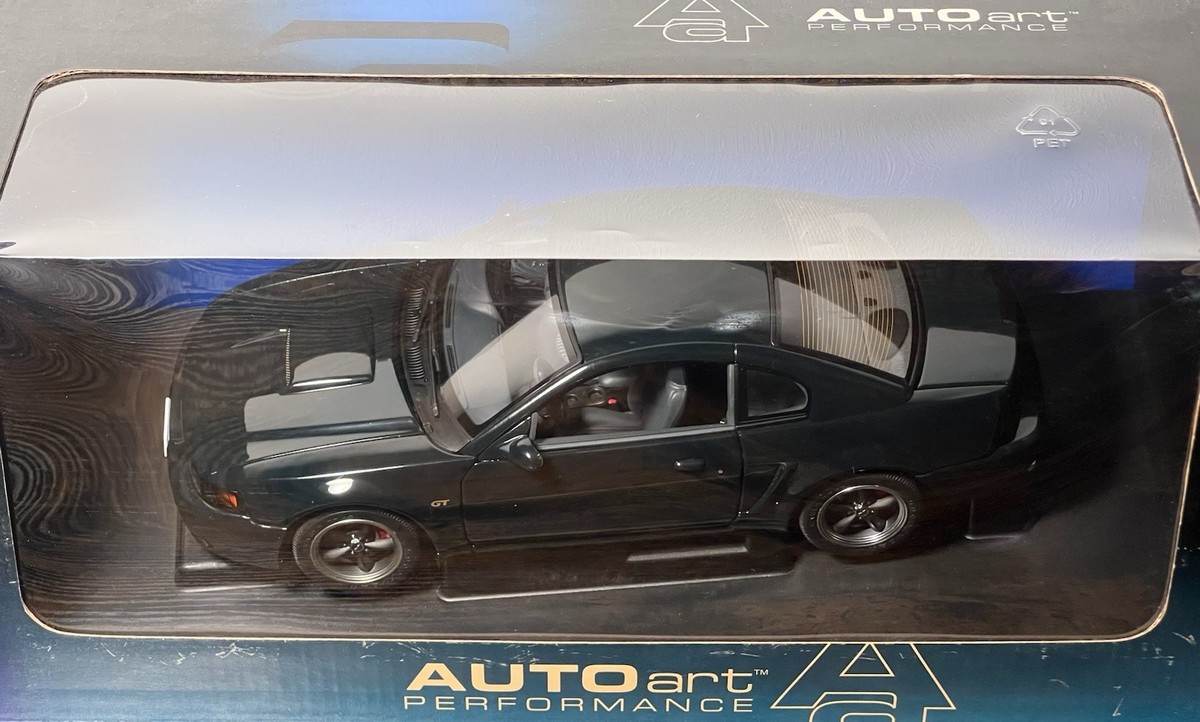 AUTOART 1/18 FORD MUSTANG BULLIT GT 2001 Ref 72851 for sale