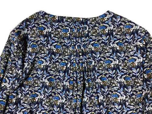 NYDJ Blouse Medium Blue Floral Print Pleated Back 3/4 Sleeve Top Button-Up - Picture 10 of 12