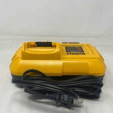 DEWALT DCB118 20V/60V 8A Fan-Cooled Fast Charger, Yellow/Black