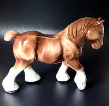 STALLION SHIRE HORSE Chestnut COB PONY Dray WAGON Cart FIGURINE FREE P&P