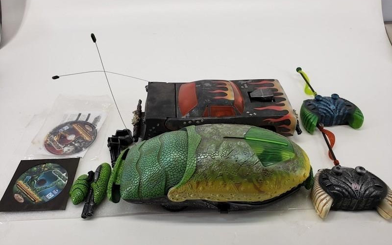 S Skrash & G'rog Set With Side Guns, Remotes And Batteries