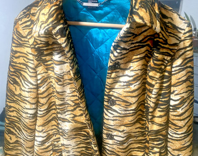 Vtg GUESS Tiger Print Faux Fur Coat Mob Wife Teal Diamond Quilt Lining LARGE