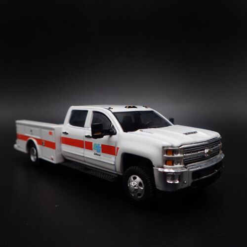 Modello Auto Diecast 1:64 Camion Dually Chevrolet Silverado 3500 Caltrans 2016 - Foto 4 di 7