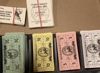 Vintage 2001 New York YANKEES Collector's Edition Monopoly Board