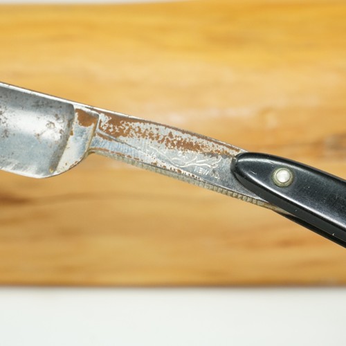 Vintage straight razor In A JR Torrey Sleeve, Geneva NY - Picture 5 of 11